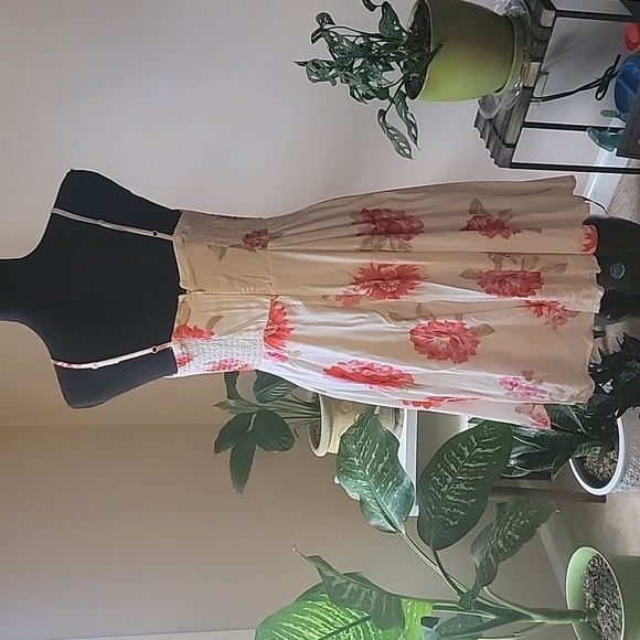 Old Navy White Dress with Red Flowers - Picture 8 of 8